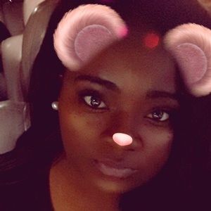 Meet your Posher, Salina